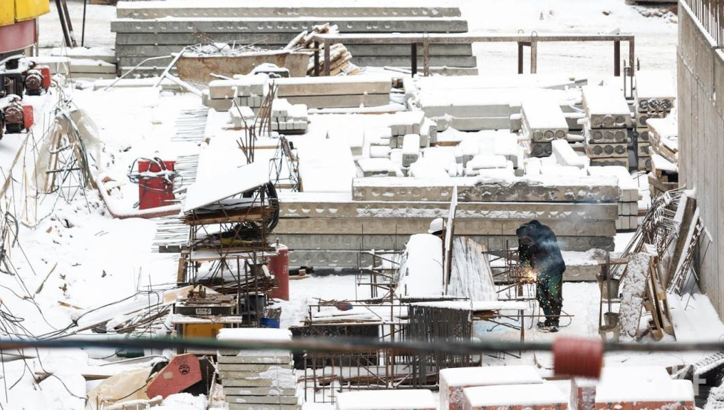 Большое количество компаний выполняют постановление правительства.