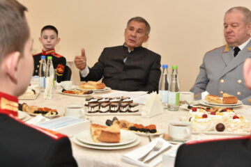 Президент Татарстана всю жизнь старается брать пример со своего отца