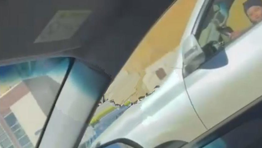 Он нашел объяснения