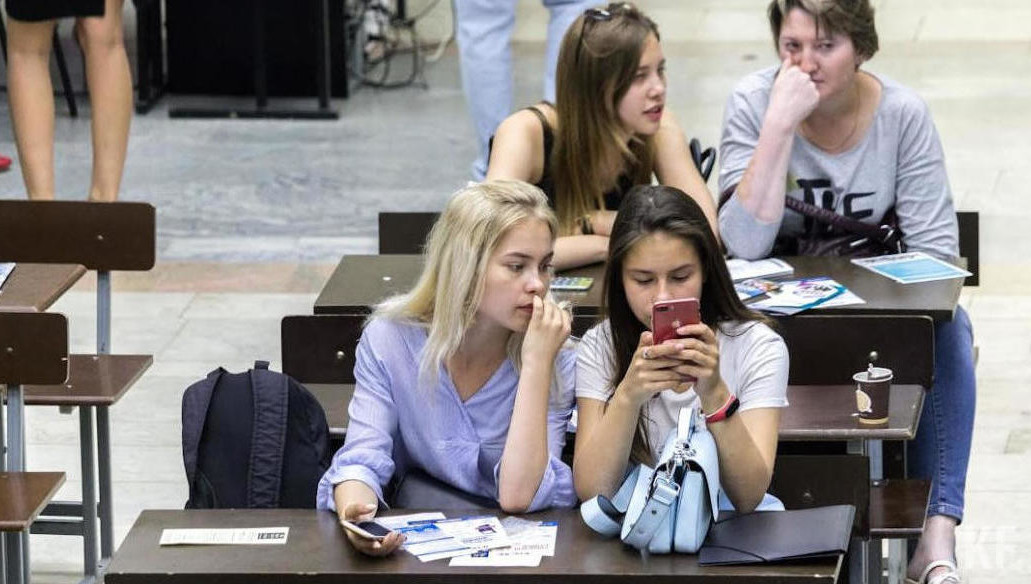 Ежемесячная сумма стипендии - 25 тысяч рублей.