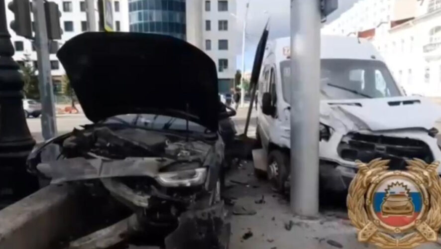 Выясняют причины аварии.