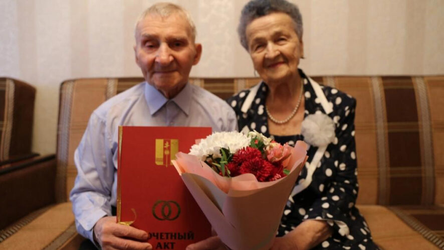 Брак пара зарегистрировала 70 лет назад.