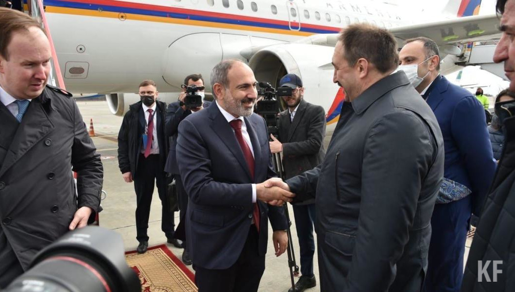 И.о. премьер-министра Армении приехал на Евразийский межправительственный совет.