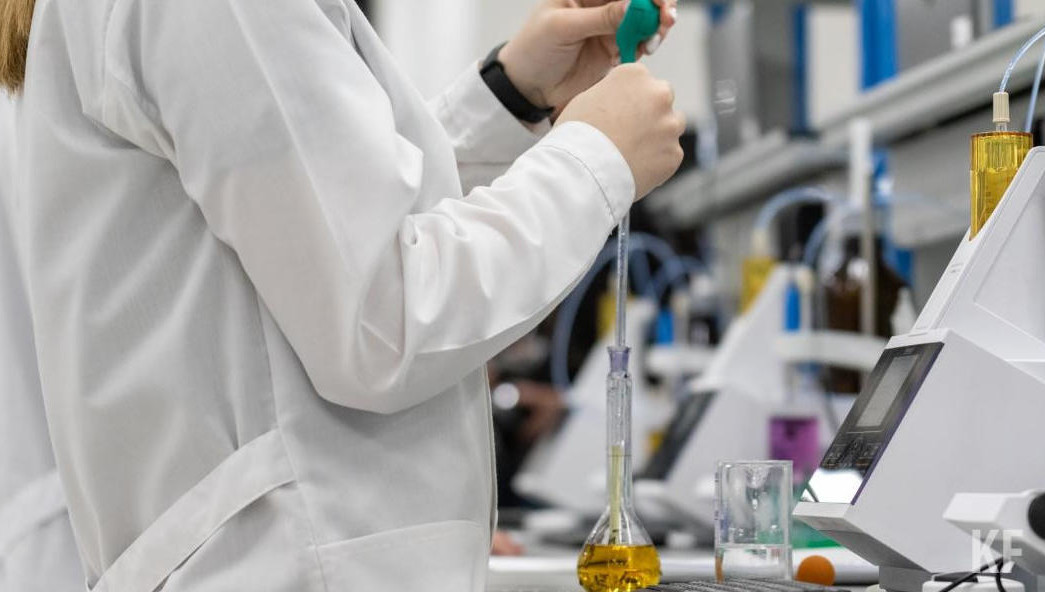 Неприятный запах может быть следствием искривления носовой перегородки