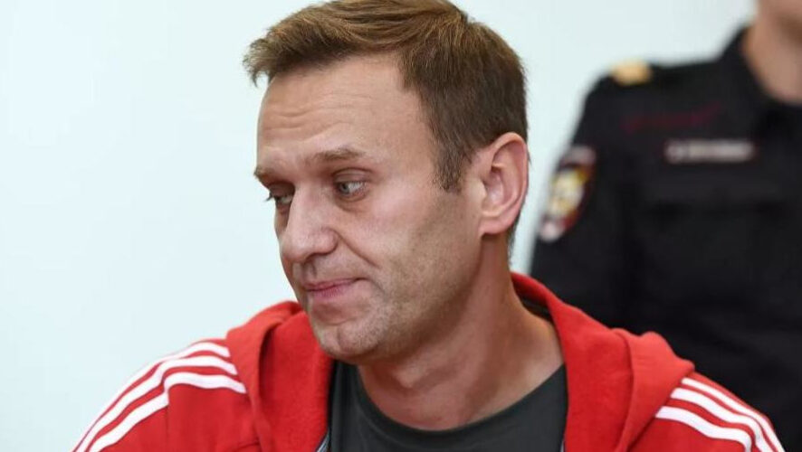 Канцлер ФРГ Ангела Меркель назвала Навального жертвой организованного нападения.