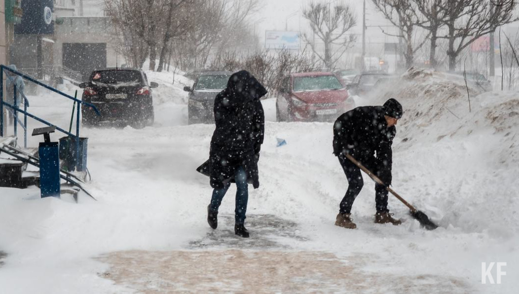 Для уборки снега в Казани задействованы 225 единиц техники и 492 рабочих.