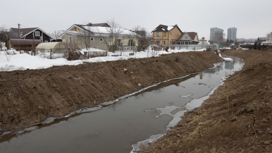 Жители столицы Татарстана справились со снегом. На очереди - «большая вода».