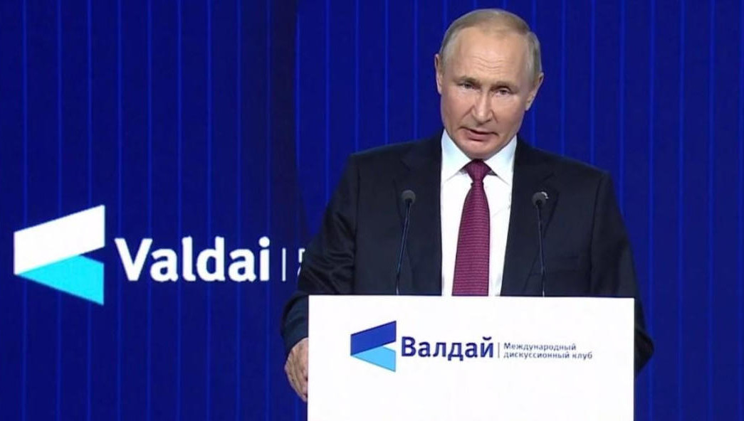 Их обесценил за счёт инфляции в зоне доллар и евро.