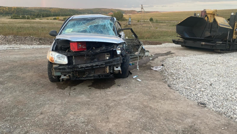 Мужчина скончался в карете скорой помощи.