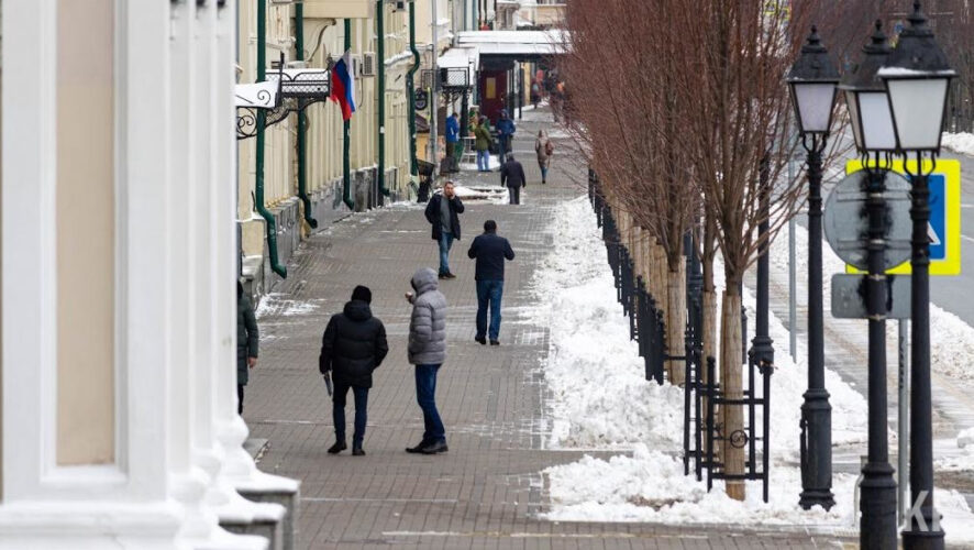 Пора переходить на нескользящую обувь.