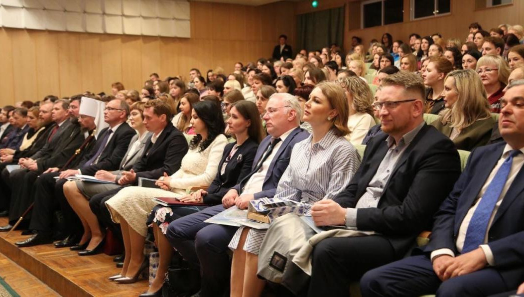 Уполномоченный по правам ребенка в Татарстане стала приглашенным спикером.