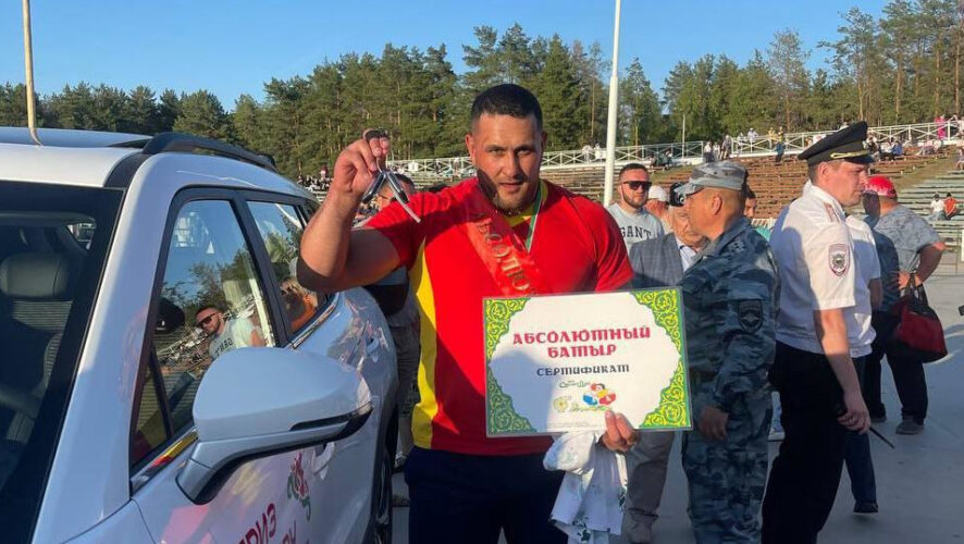 Всего за звание боролись 250 человек.