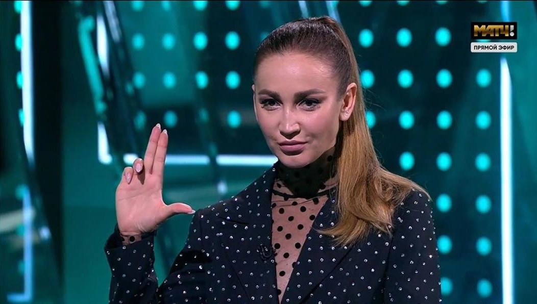 Скандал вокруг певицы разгорелся с новой силой.