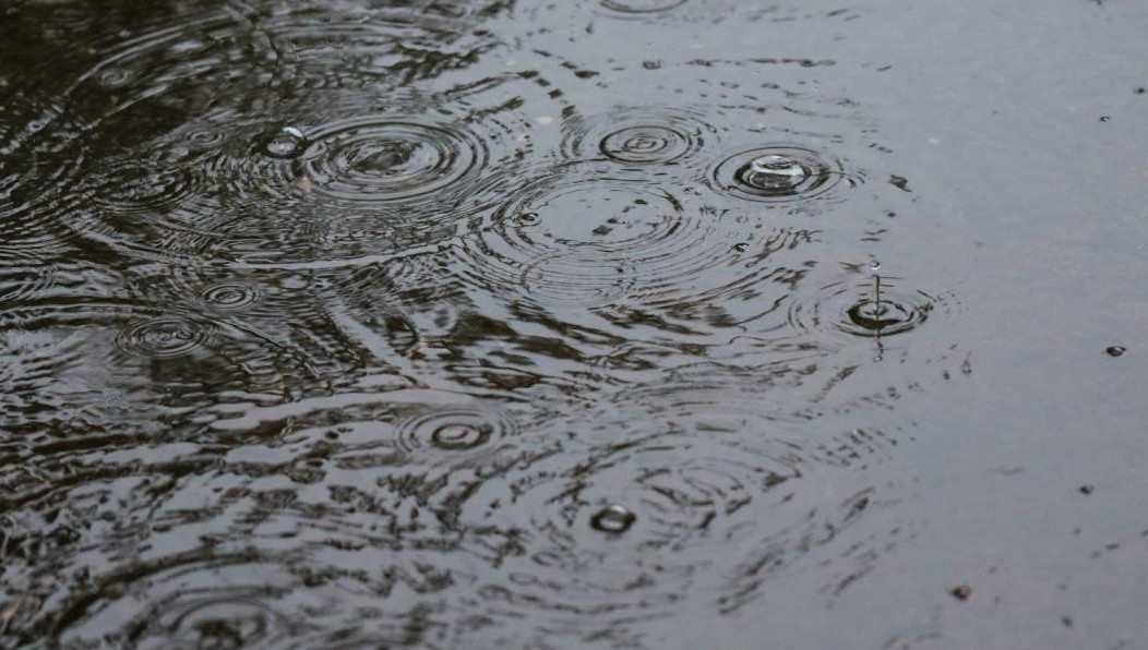 Также затоплены подземные переходы