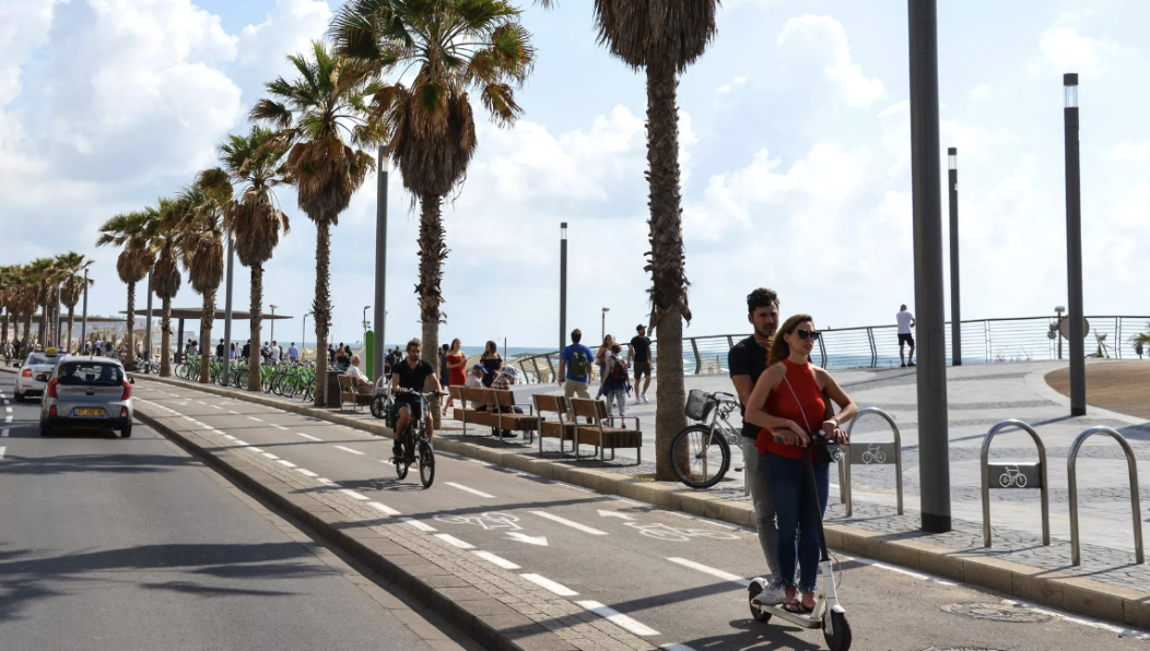 Места следует не покидать до получения официальной информации от местных властей.