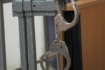 Ребенка осужденная пыталась продать за 300 тысяч рублей.