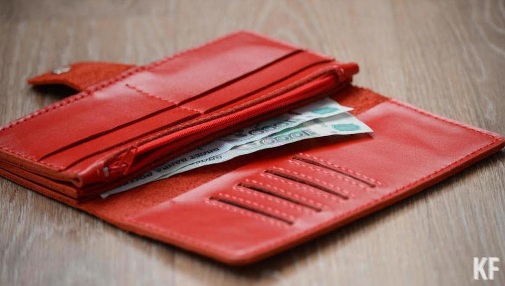 Женщина сообщила об этом в правоохранительные органы и последующие действия контролировали оперативные службы.