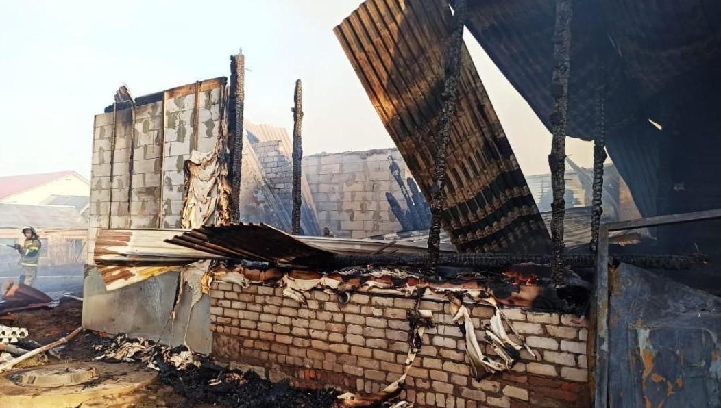 Пенсионера госпитализировали с 70 процентами ожога тела.