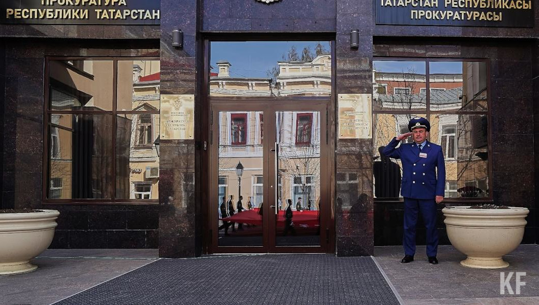 Также должностные лица не соблюдали сроки сроки и порядок подключения к электрическим сетям.