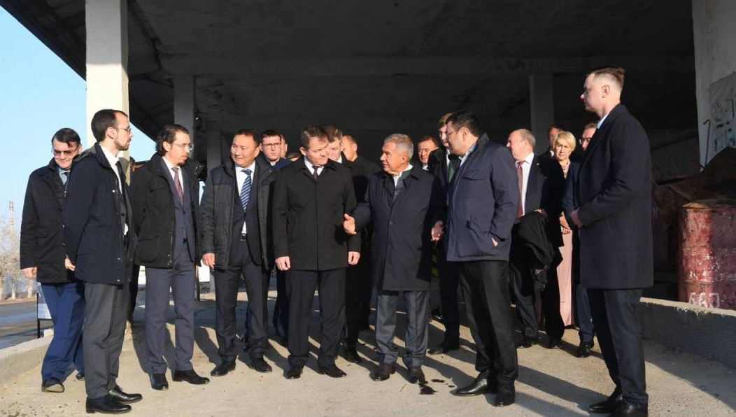 Лидер республики поручил руководству ОЭЗ «Алабуга» и АО «Химград» изучить потенциал территории и проанализировать возможные проекты