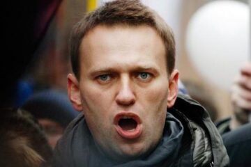 Председатель правления «Роснано» Анатолий Чубайс посмеялся над политиком Алексеем Навальным