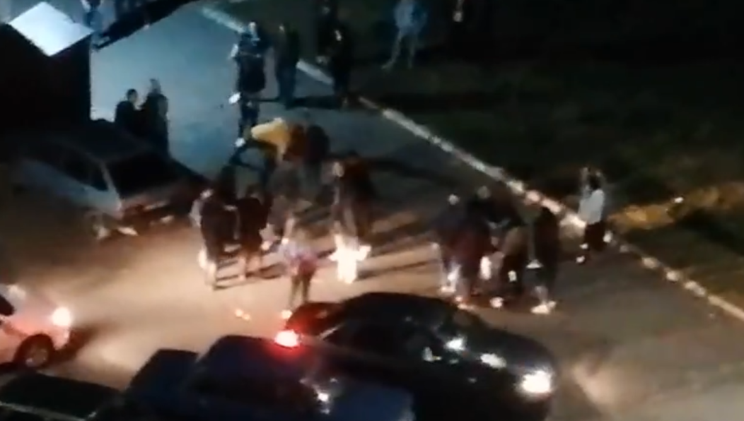 Жители рассказали в соцсетях об инцидентах у заведения «Престиж».