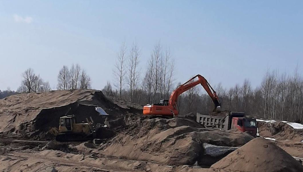 ФСБ и прокуратура займутся поиском владельца спецтехники.