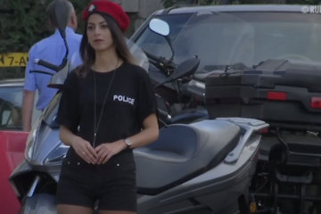 Женская полицейская форма теперь состоит из мини-шортов