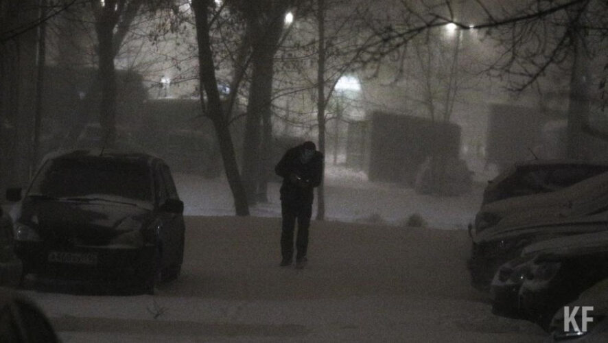 Уличная разборка едва не обернулась трагедией.