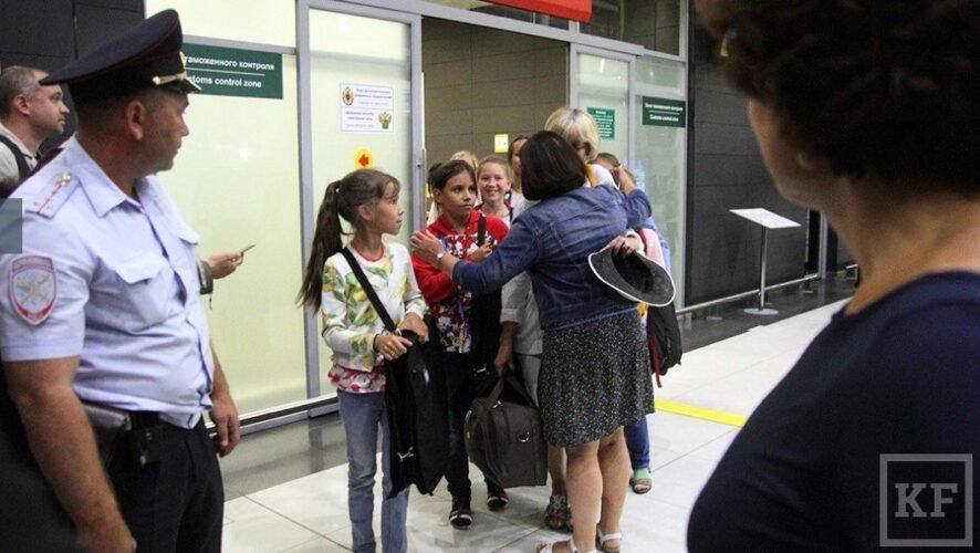 Рейсом «Стамбул – Казань» в столицу РТ прибыли этой ночью девочки из детского ансамбля «Бисеринки»