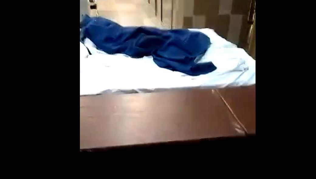 Допуск в Россию ей закрыт из-за ошибки в паспортных данных.