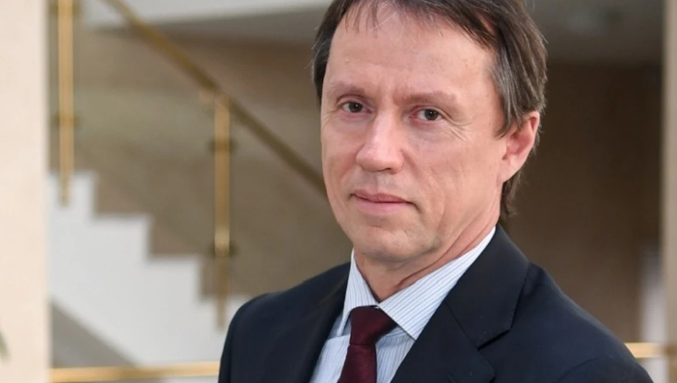 После ухода в отставку Роман Гафаров может войти в комитет по конституционному законодательству.