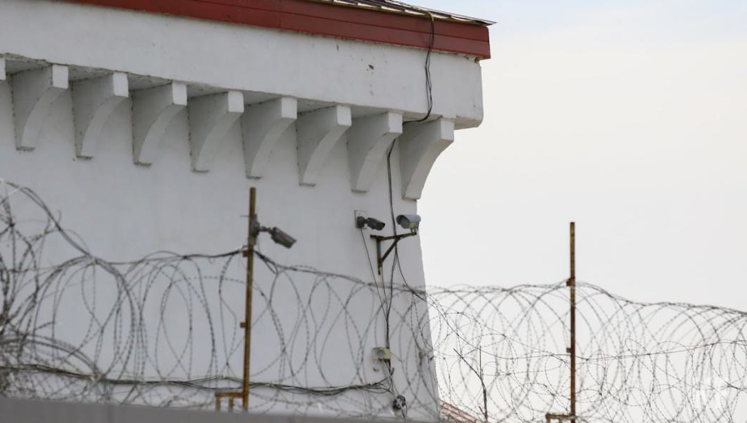 Ранее мужчину посадили за незаконное хранение оружия и боеприпасов.