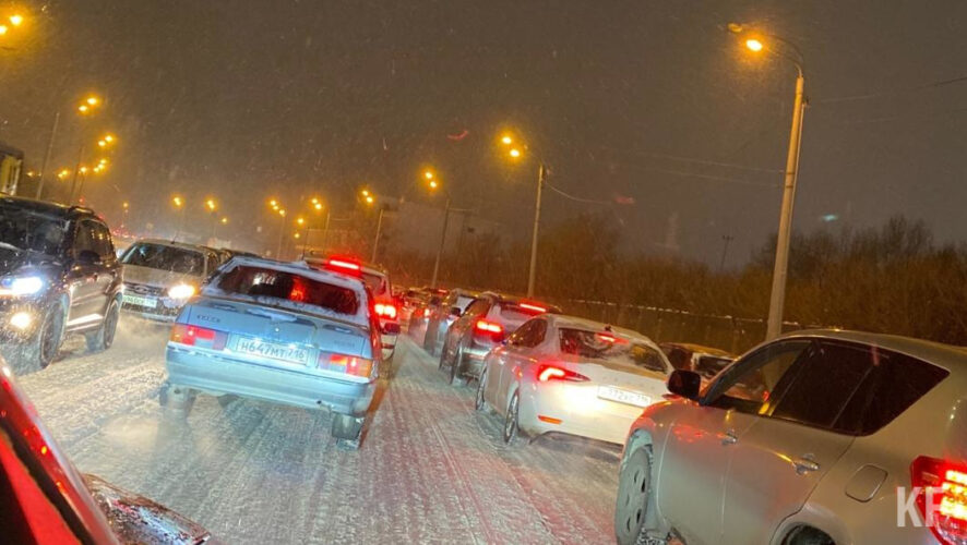 Сегодняшние пробки в десять баллов &ndash; первые за осенний период