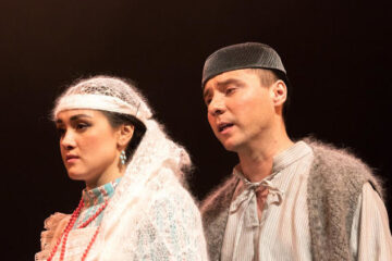 Режиссёр театра Камала Фарид Бикчантаев представил татарскую классику непонятую сто лет назад в новом прочтении.