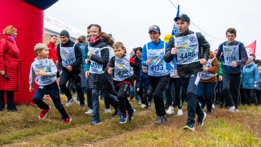 Ежегодно насчитывается более 15 тысяч участников.