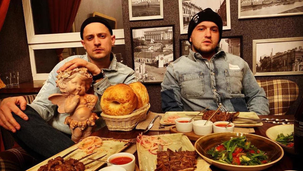 Российский блогер Андрей Алистаров уверен: беглый челнинец обратился за помощью к боевикам.