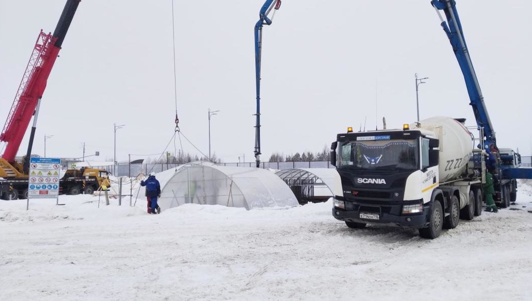 Сейчас строители заняты возведением искусственных сооружений на этом участке. Работы завершены на 25 процентов