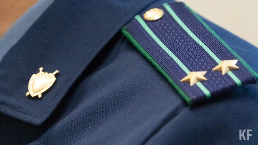 Экипаж не пострадал.