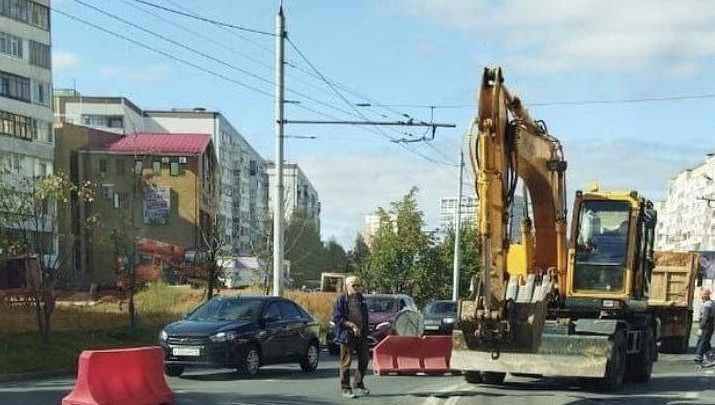 Движение оказалось парализовано.