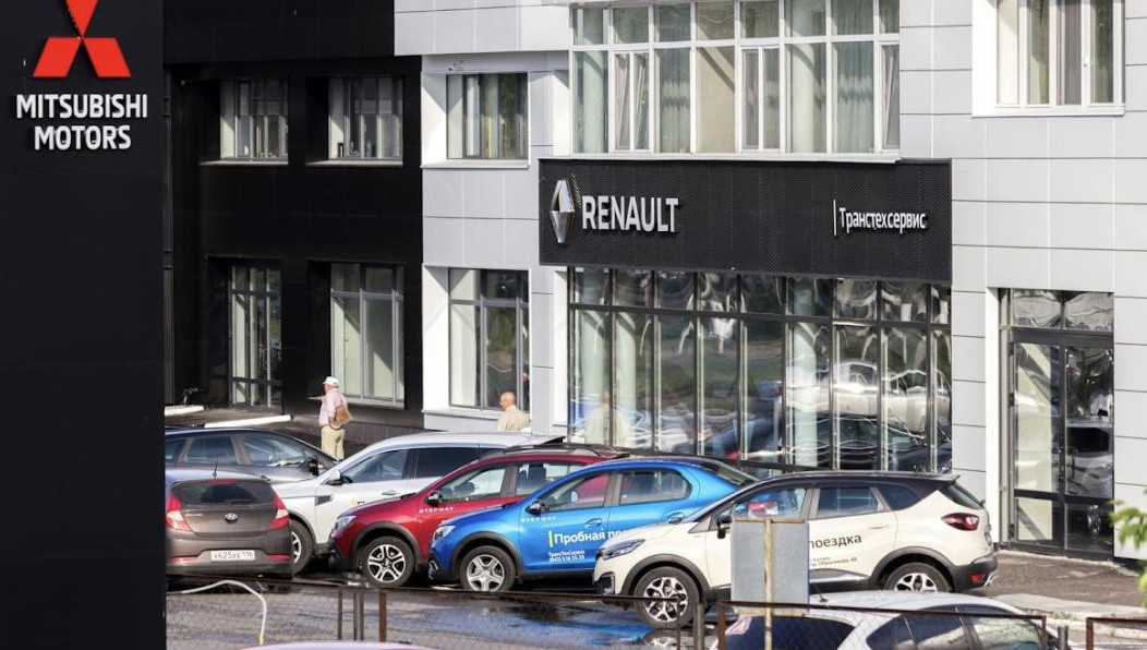 Ситуация меняется едва ли не каждый час. Появляются все новые сообщения о том