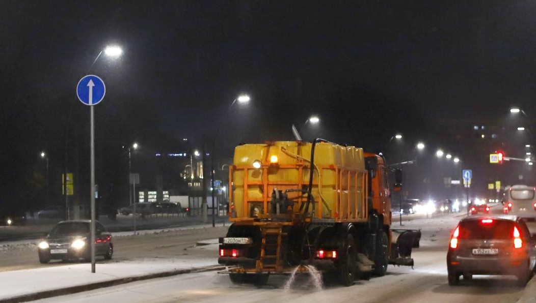 Осадки в городе продолжаются.