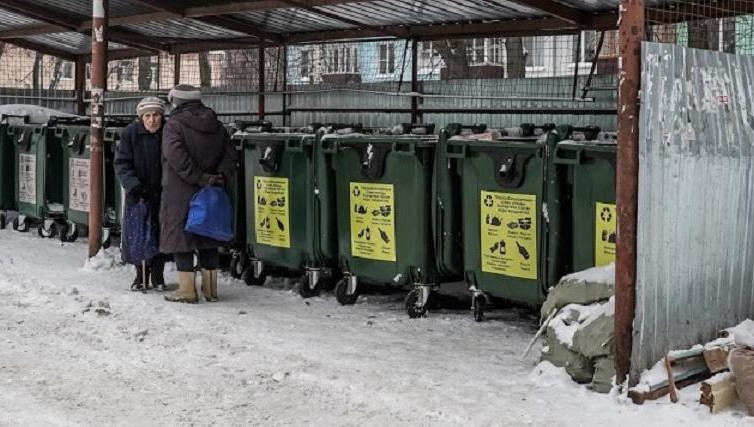 Депутат Николай Атласов пожаловался на бездумный сбор мусора.