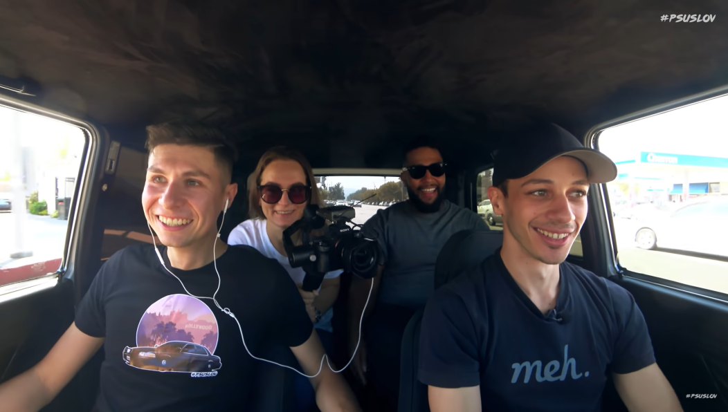 Молодые люди шокированы тем