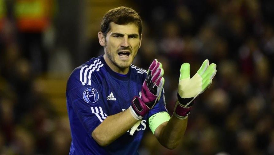 Икер Касильяс совершил камингаут.