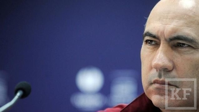 Сегодня бывший главный тренер «Рубина» Курбан Бердыев был замечен выезжающим из ворот спортивной базы клуба