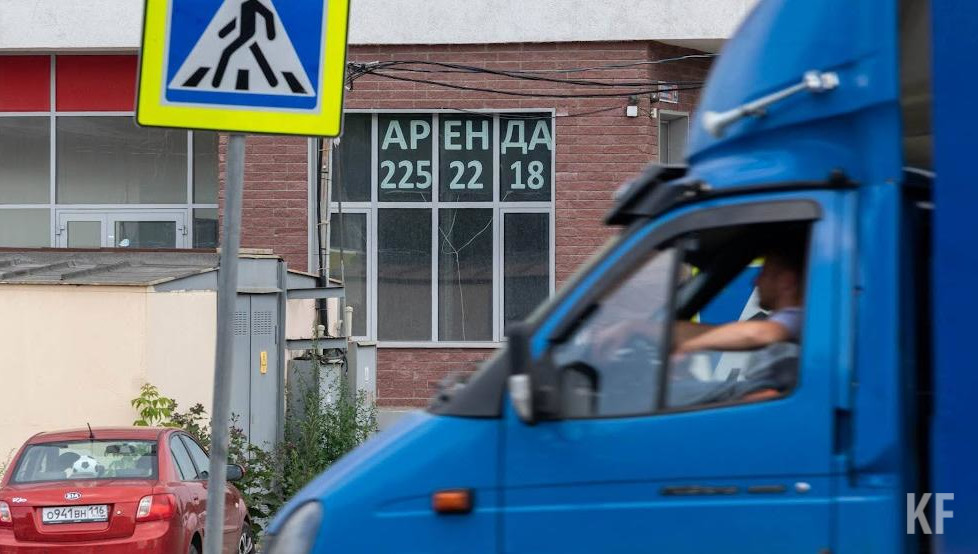 Годовой объем перевозок в республике составляет почти 120 тонн грузов.