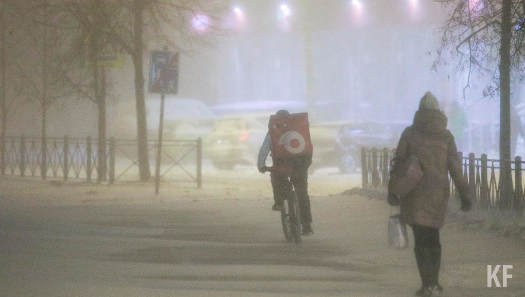 Автомобилистов просят быть аккуратными на дороге.