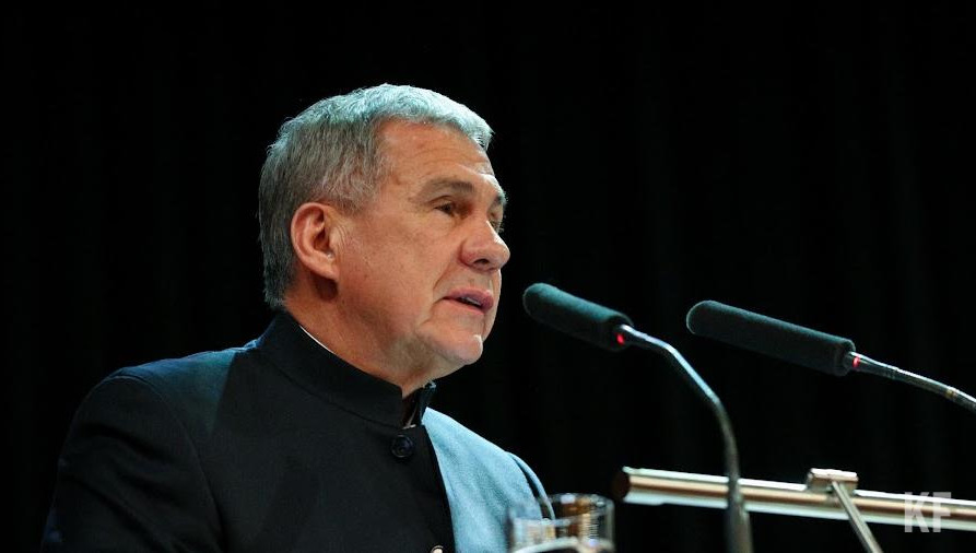 Президент проводит встречи с ведущими продуктовыми ритейлерами страны