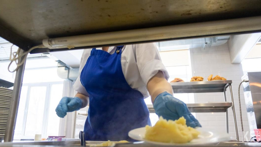 За неделю «комиссия» посетила 16 образовательных учреждений города и района.